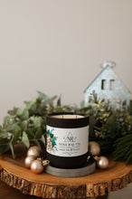 Load image into Gallery viewer, White Fir &amp; Peach
