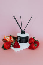Load image into Gallery viewer, Strawberry Vanilla Bourbon
